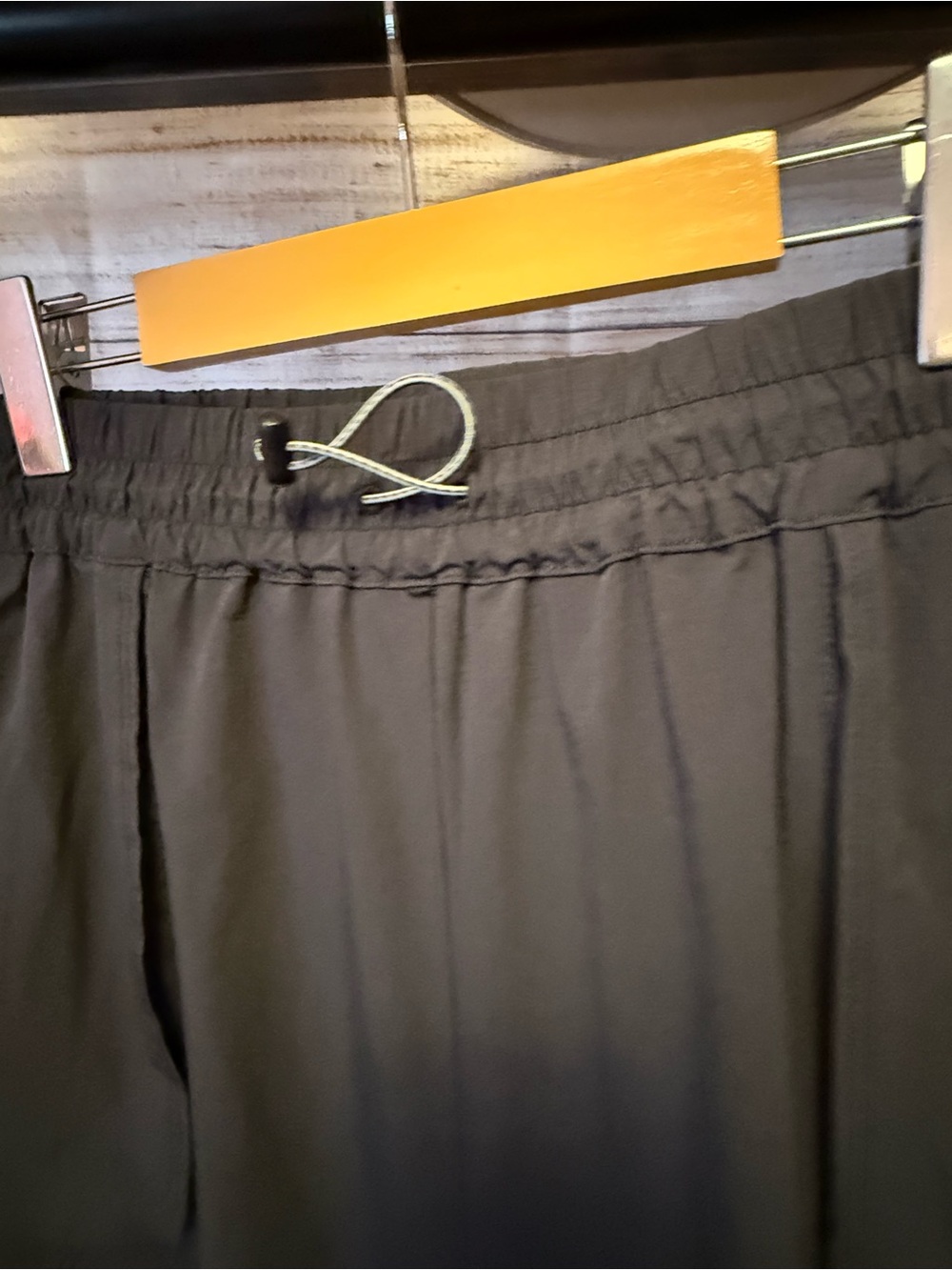 Fabletics Cargo Pants - Picture 4 of 6